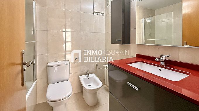 PISO EN VENTA EN ANSOAIN 
