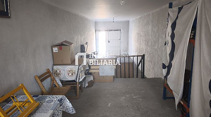PISO + GARAJE O ALMAC�N