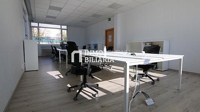 SE ALQUILA OFICINA EN IRURTZUN