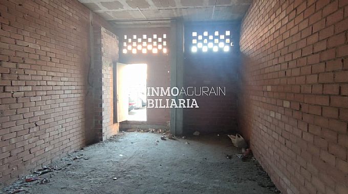 SE VENDE LOCAL EN LA CALLE IRUNLARREA