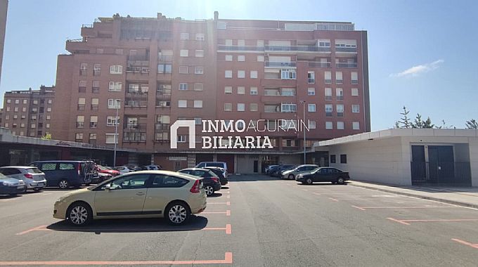 SE VENDE LOCAL EN LA CALLE IRUNLARREA