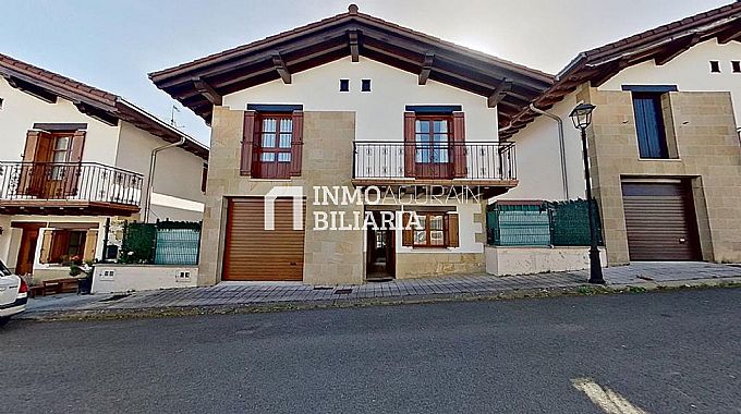 UNIFAMILIAR EN URDIAIN