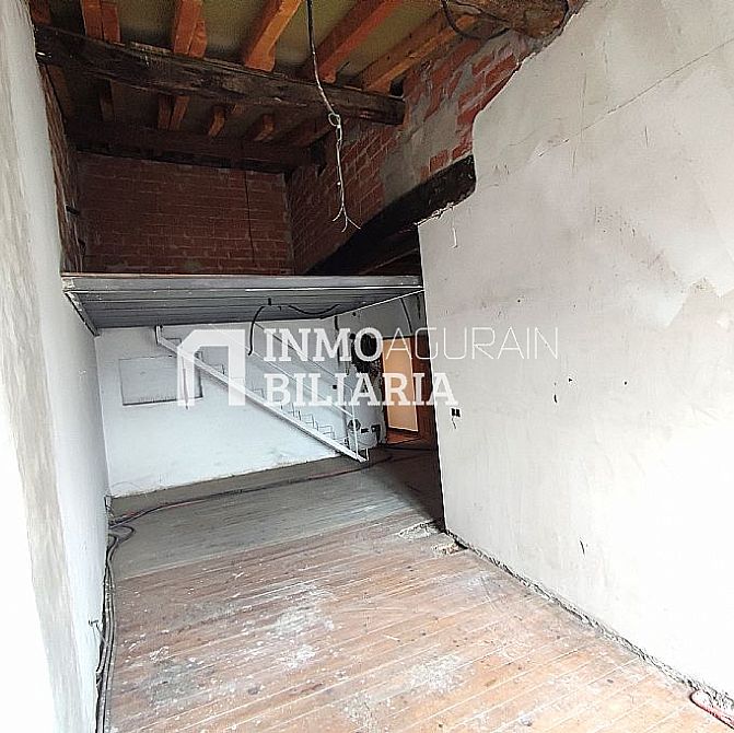 APARTAMENTO EN CALLE CORRERIA - 3