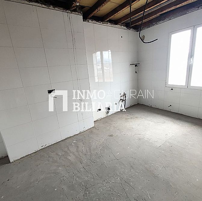 APARTAMENTO EN CALLE CORRERIA - 4
