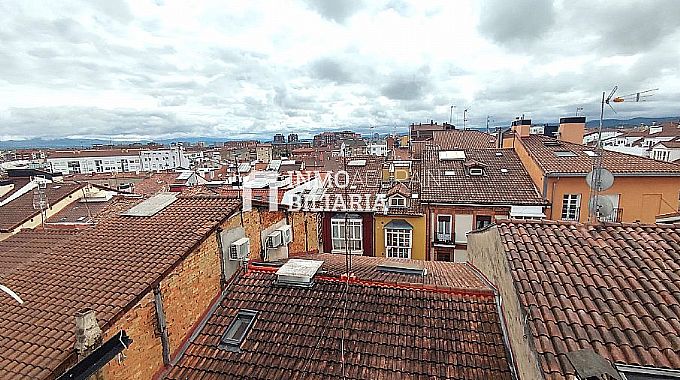 APARTAMENTO EN CALLE CORRERIA