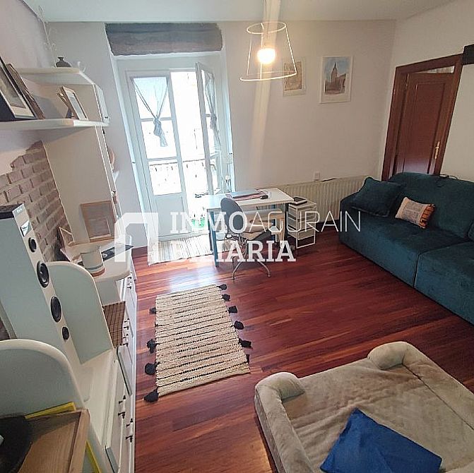 APARTAMENTO EN EL CENTRO DE VITOIRA-GASTEIZ - 4