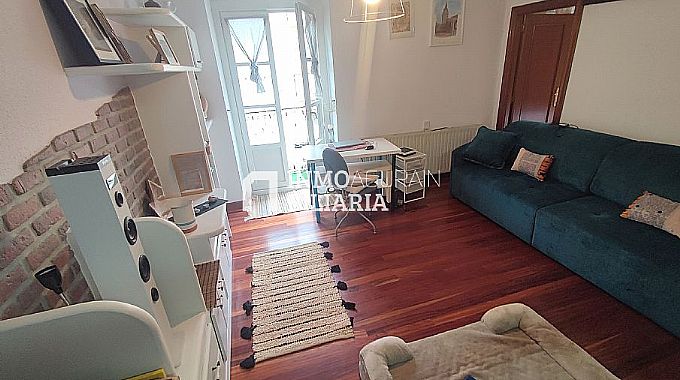 APARTAMENTO EN EL CENTRO DE VITOIRA-GASTEIZ