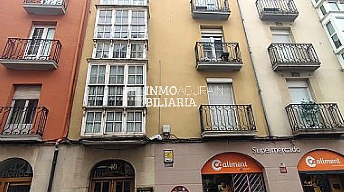 APARTAMENTO EN EL CENTRO DE VITOIRA-GASTEIZ