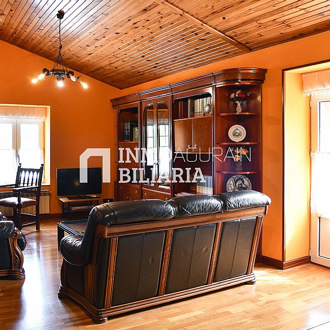 INMOBILIARIA AGURAIN VENDE CASA EN ALBENIZ - 10