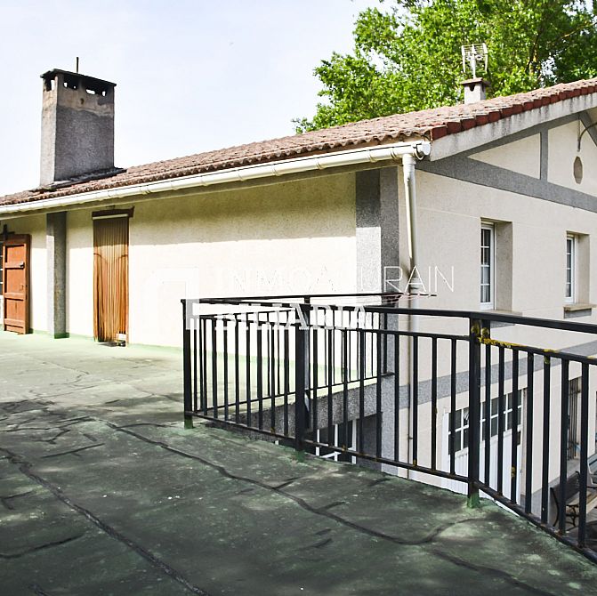 INMOBILIARIA AGURAIN VENDE CASA EN ALBENIZ - 25