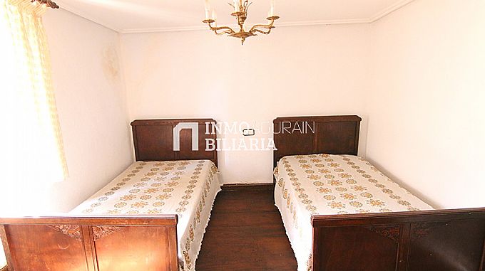 VENTA DE EDIFICIO RESIDENCIAL EN ARAIA 