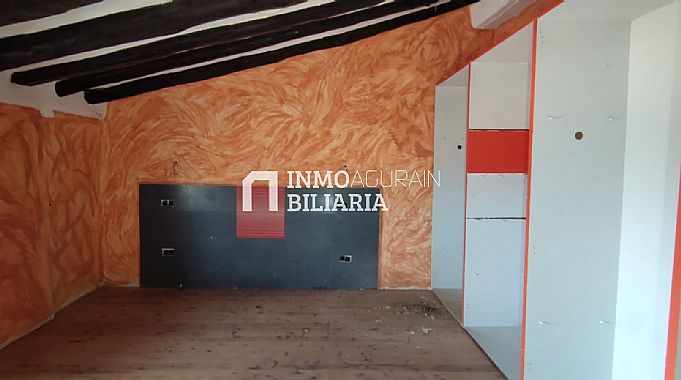 Venta de casa en Cseda