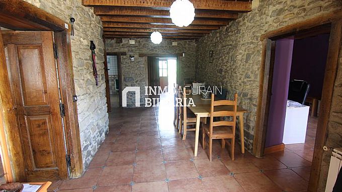CASA EN GAZEO