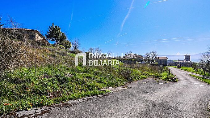 SOLAR DE USO RESIDENCIAL 