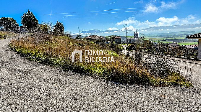 SOLAR DE USO RESIDENCIAL 