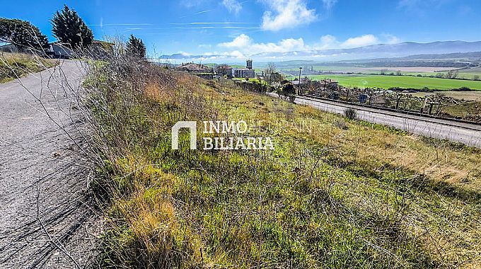 SOLAR DE USO RESIDENCIAL 