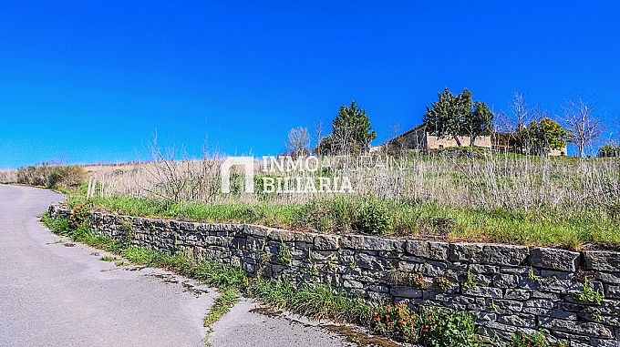 SOLAR DE USO RESIDENCIAL 
