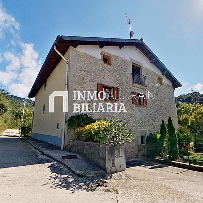 CASA UNIFAMILIAR CON TERRENO Y ASCENSOR EN IZURDIAGA - 20