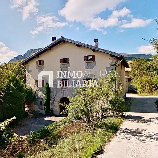 CASA UNIFAMILIAR CON TERRENO Y ASCENSOR EN IZURDIAGA - 21