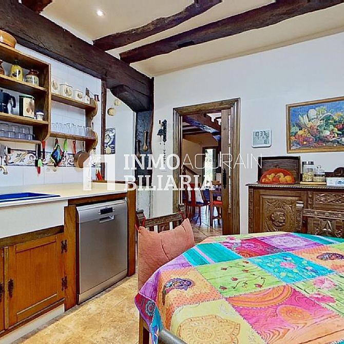 CASA UNIFAMILIAR CON TERRENO Y ASCENSOR EN IZURDIAGA - 27