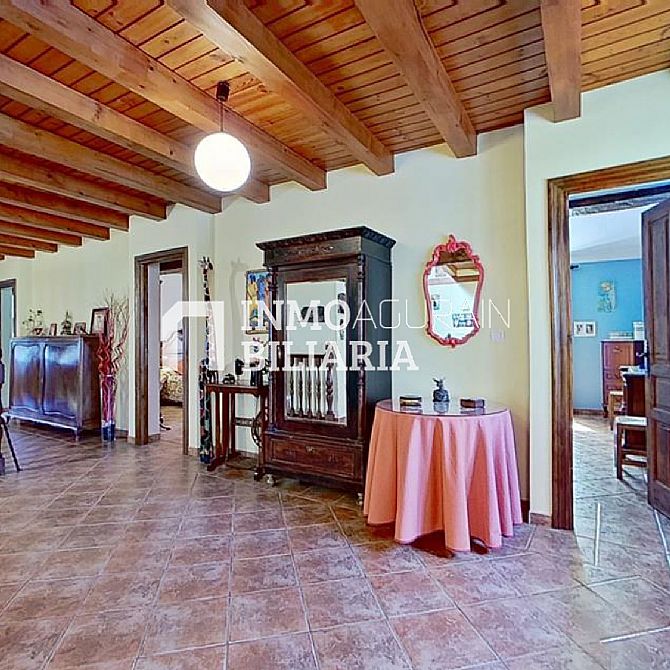 CASA UNIFAMILIAR CON TERRENO Y ASCENSOR EN IZURDIAGA - 45