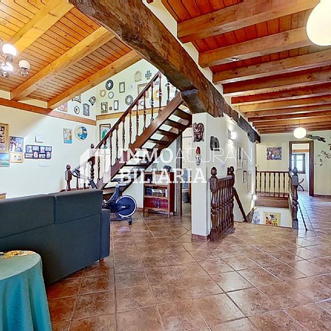 CASA UNIFAMILIAR CON TERRENO Y ASCENSOR EN IZURDIAGA - 46