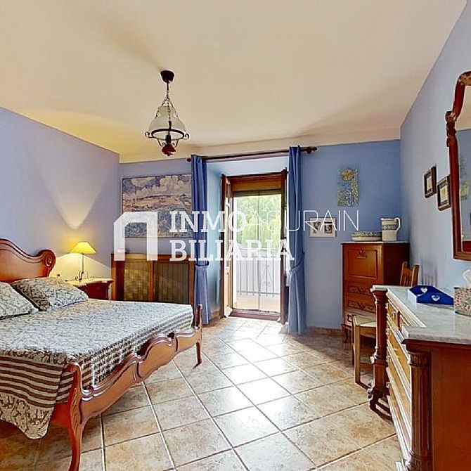 CASA UNIFAMILIAR CON TERRENO Y ASCENSOR EN IZURDIAGA - 47