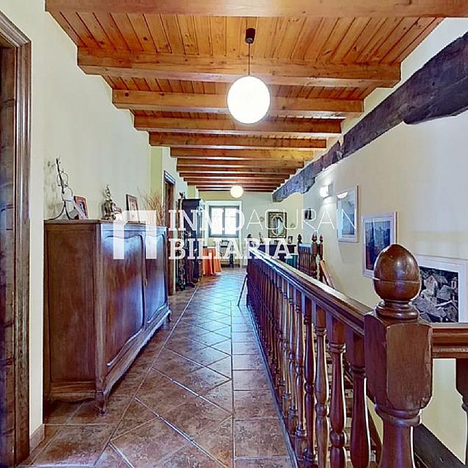 CASA UNIFAMILIAR CON TERRENO Y ASCENSOR EN IZURDIAGA - 54
