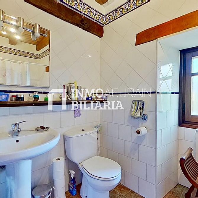 CASA UNIFAMILIAR CON TERRENO Y ASCENSOR EN IZURDIAGA - 55
