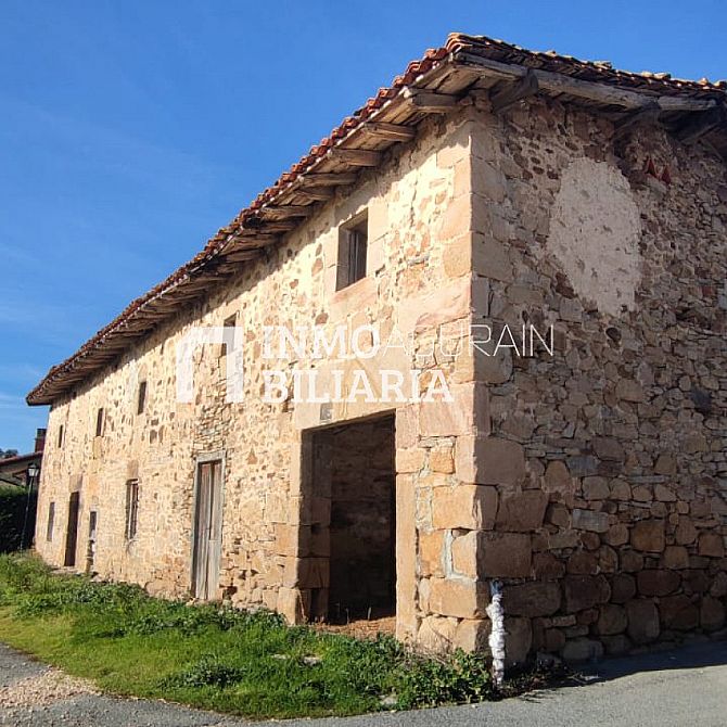 FINCA URBANA CON TERRENO EN NARBAIZA - 4