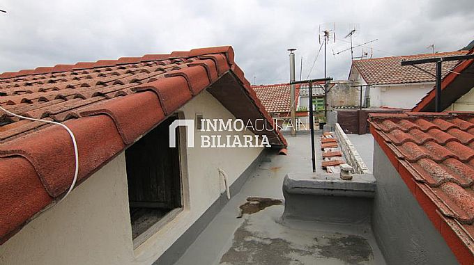 SE VENDE CASA ADOSADA EN OLAZTI/OLAZAGUTIA