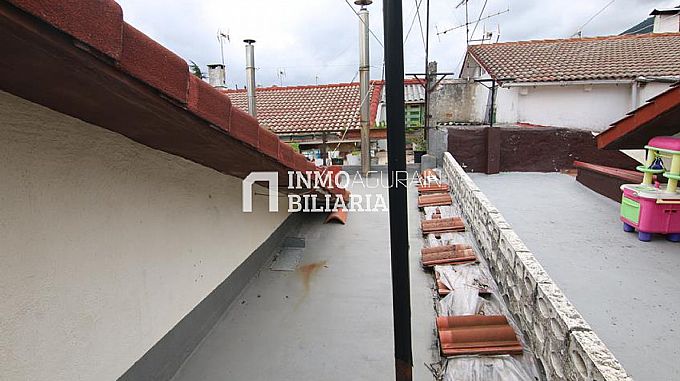 SE VENDE CASA ADOSADA EN OLAZTI/OLAZAGUTIA