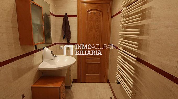 SE VENDE CASA ADOSADA EN OLAZTI/OLAZAGUTIA