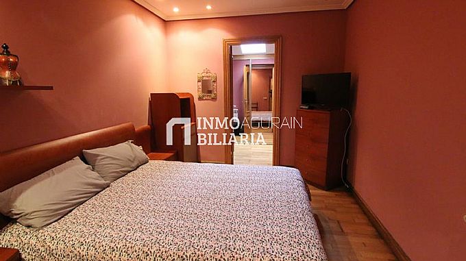 SE VENDE CASA ADOSADA EN OLAZTI/OLAZAGUTIA