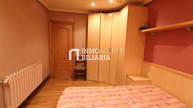 SE VENDE CASA ADOSADA EN OLAZTI/OLAZAGUTIA