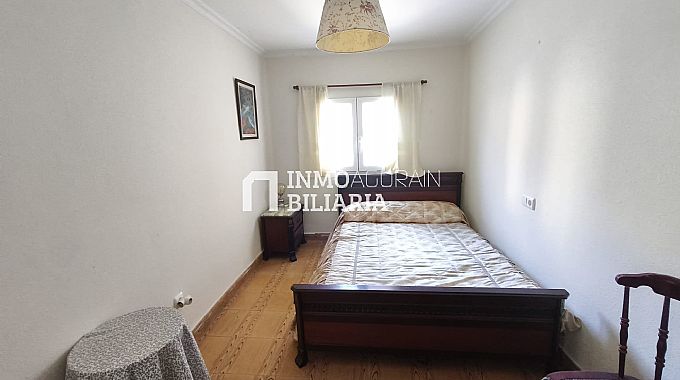 CASA UNIFAMILIAR ADOSADA EN OLAZTI/OLAZAGUTIA