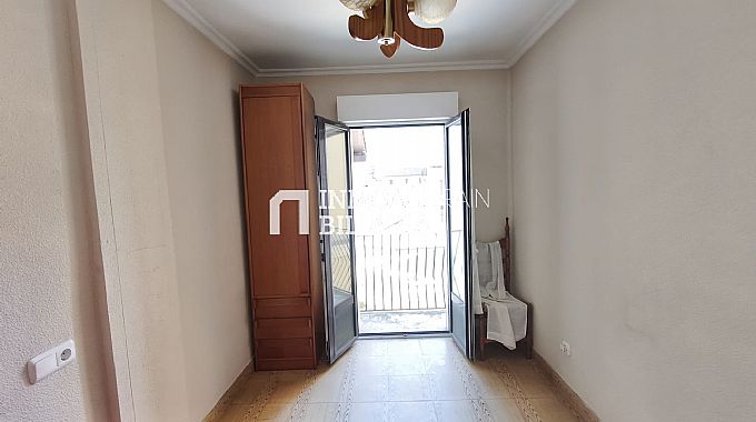 CASA UNIFAMILIAR ADOSADA EN OLAZTI/OLAZAGUTIA