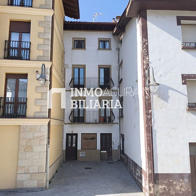 CASA UNIFAMILIAR ADOSADA EN OLAZTI/OLAZAGUTIA - 14