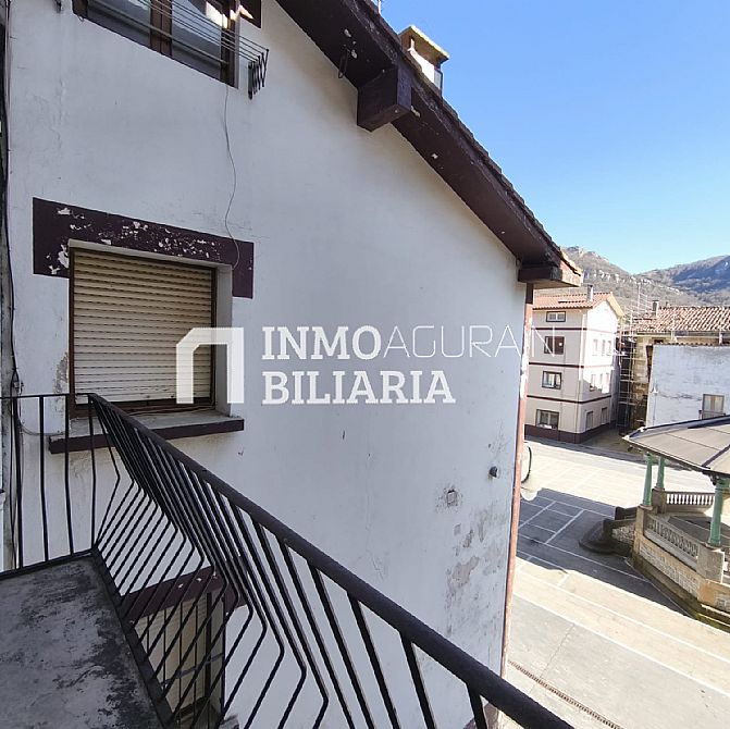 CASA UNIFAMILIAR ADOSADA EN OLAZTI/OLAZAGUTIA - 17