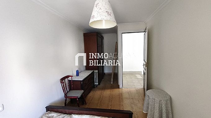 CASA UNIFAMILIAR ADOSADA EN OLAZTI/OLAZAGUTIA