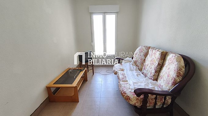 CASA UNIFAMILIAR ADOSADA EN OLAZTI/OLAZAGUTIA