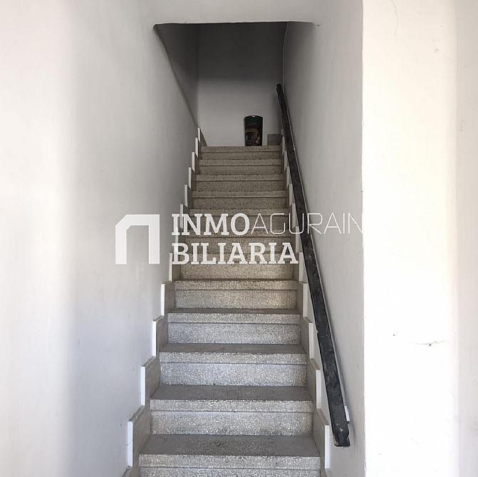 CASA UNIFAMILIAR ADOSADA EN OLAZTI/OLAZAGUTIA - 36