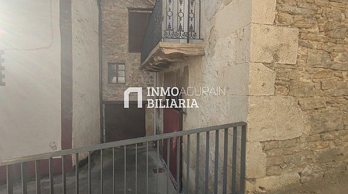 CASA A REFORMAR, REHABILITAR O DERRIBAR EN DORRAO/TORRANO