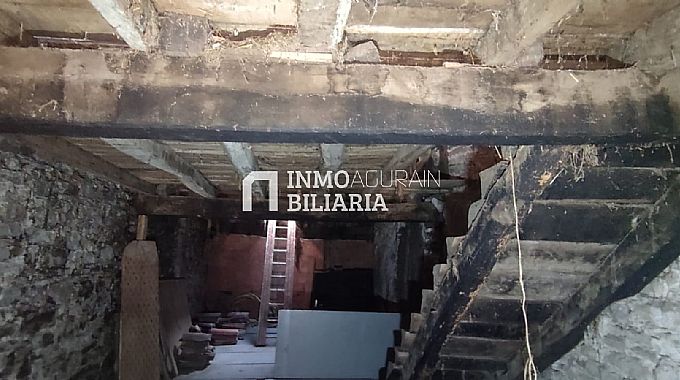 CASA A REFORMAR, REHABILITAR O DERRIBAR EN DORRAO/TORRANO