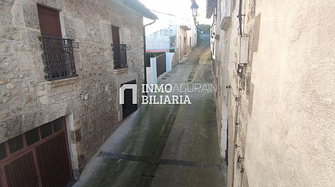 CASA A REFORMAR, REHABILITAR O DERRIBAR EN DORRAO/TORRANO