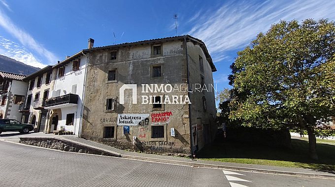 CASA A REFORMAR EN URDIAIN