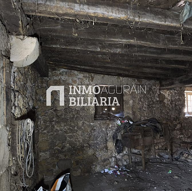 CASA A REFORMAR EN URDIAIN - 18