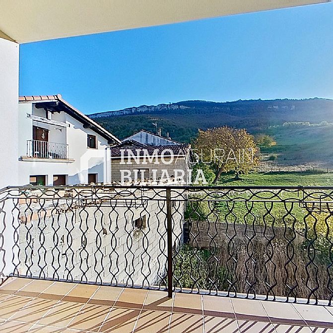 VIVIENDA DUPLEX Y GARAJE - 4