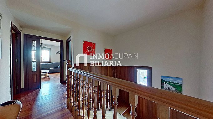 VIVIENDA DUPLEX Y GARAJE