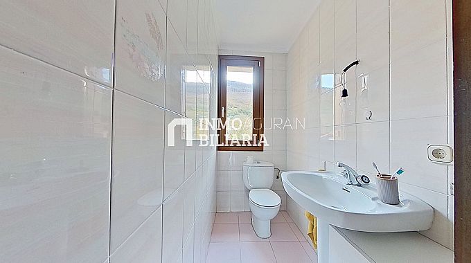 VIVIENDA DUPLEX Y GARAJE